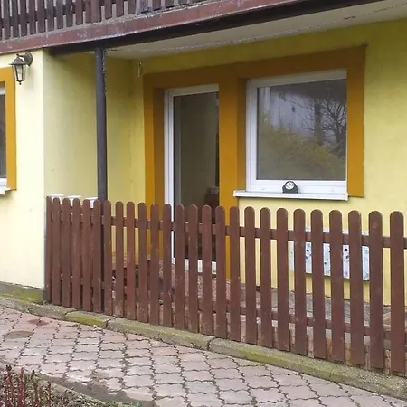 Goscinne Kurza Zagroda Апартаменты *