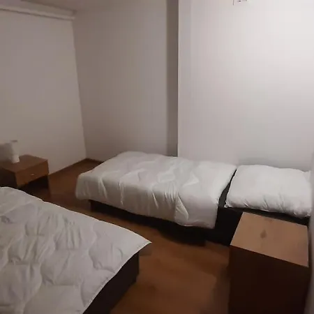 Goscinne Kurza Zagroda Apartment