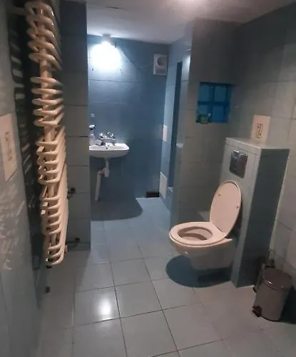 Goscinne Kurza Zagroda *